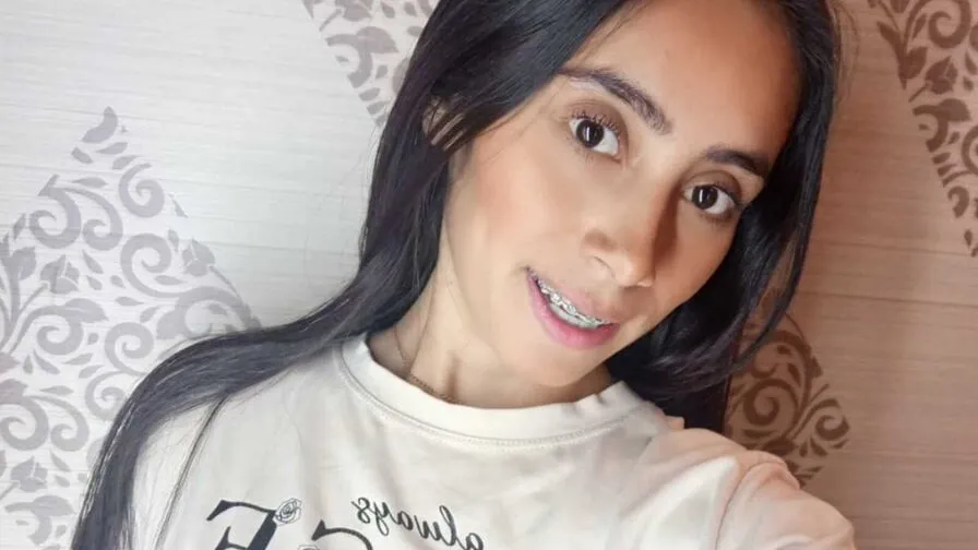 Chat with ScarlettWilliams