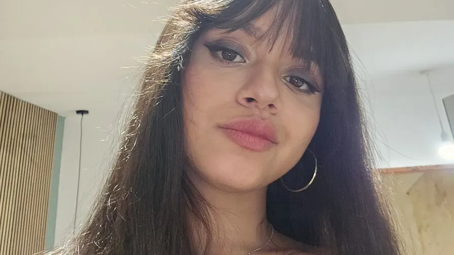 Chat with AngelaFerrer