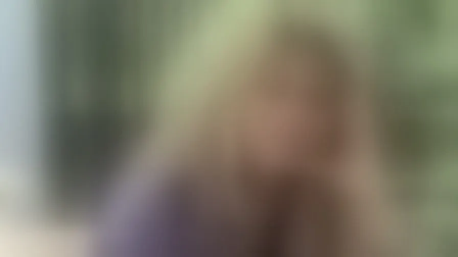 Chat with MarinaRoloson