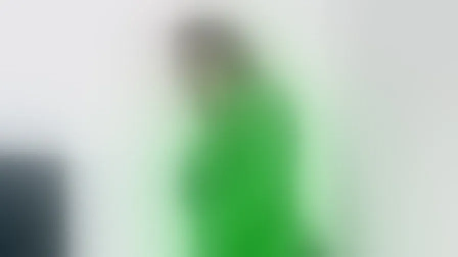 Chat with MarisaWeyr