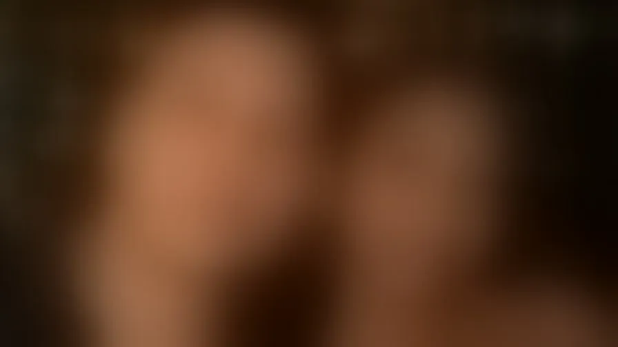 Chat with PethersonAndKia