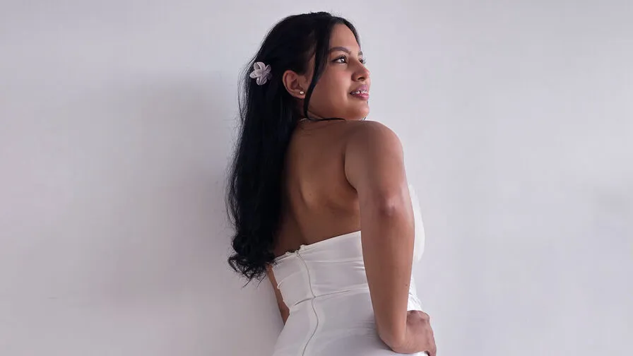 Chat with ChloeThomp