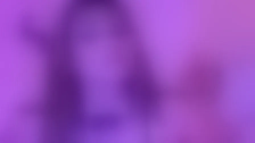 Chat with SalomeCarpenterr