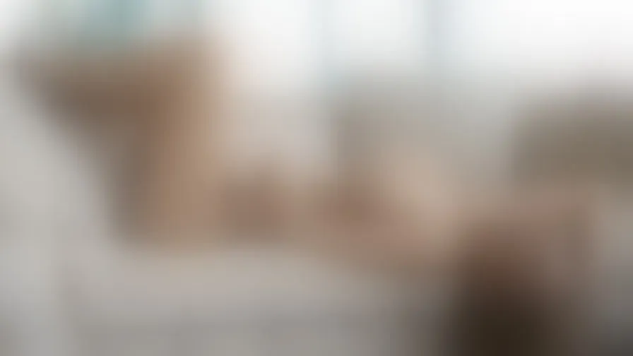 Chat with NellaMonroe
