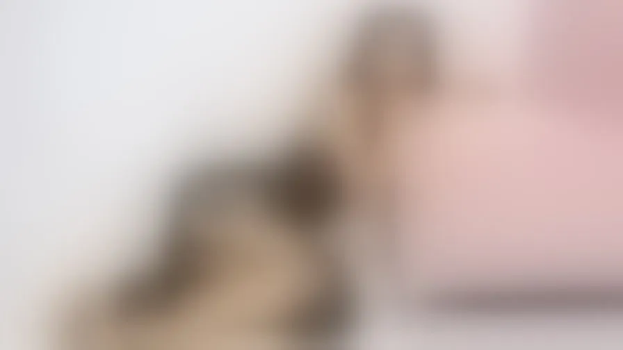 Chat with SeleneLucia