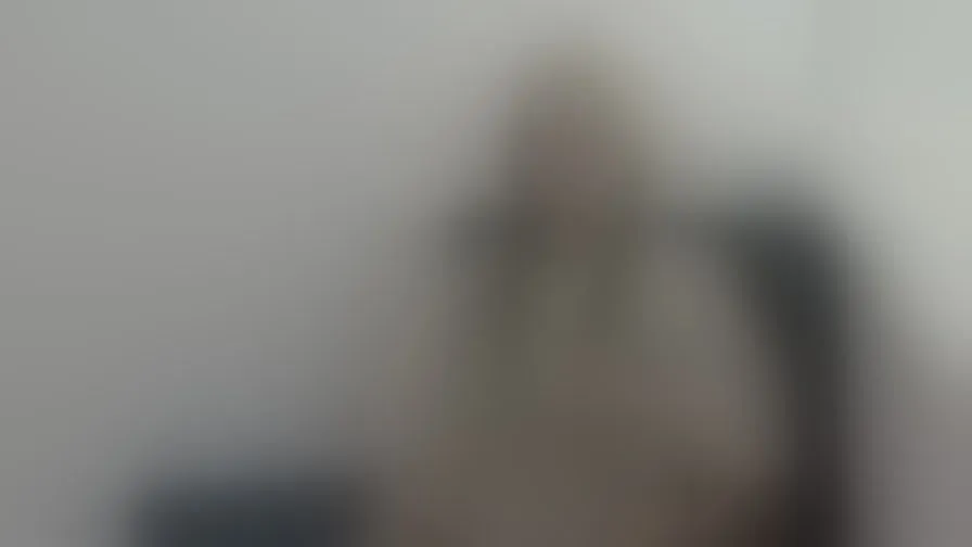 Chat with LauriMagnie