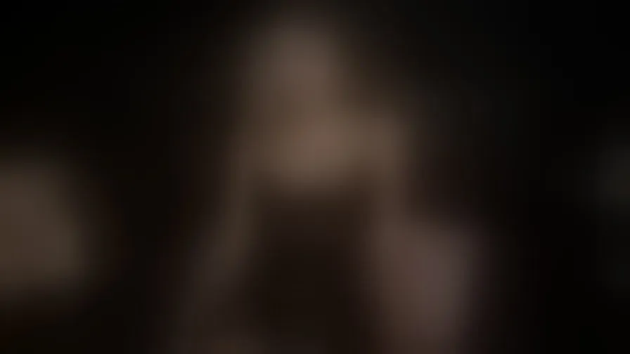 Chat with CloeAlison