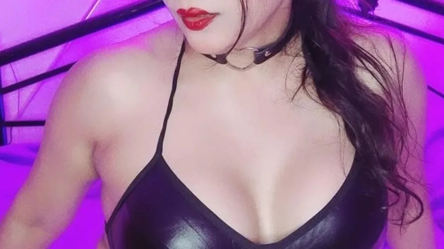 Chat with DonnaFrejya