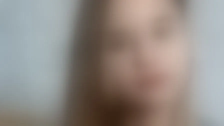 Chat with AlannaColdivar
