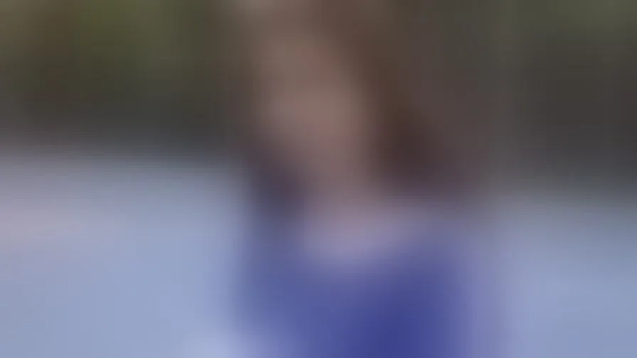Chat with AdrianaCline