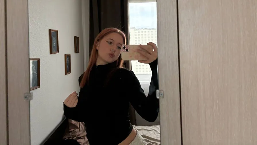Chat with LennieLukasik