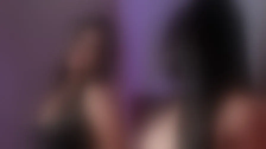 Chat with KiaraRosen