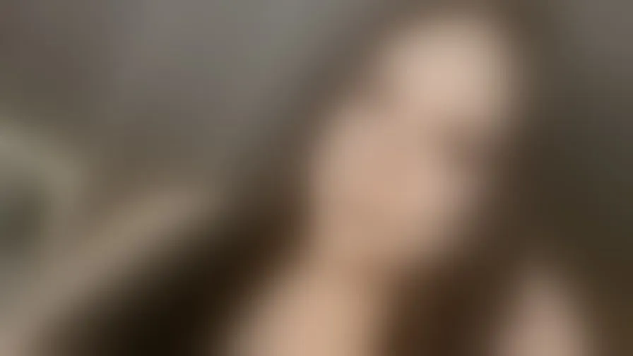 Chat with ZandraKelly