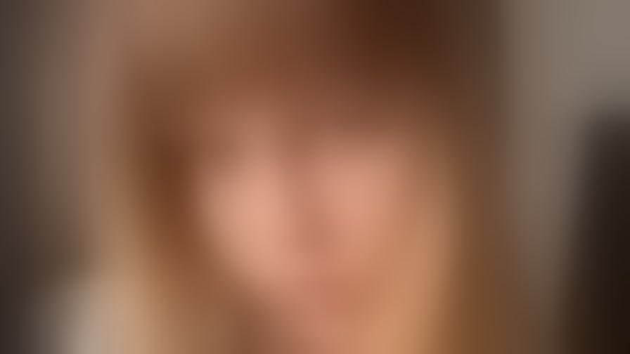 Chat with OpheliaWrenny