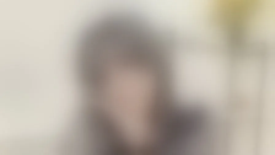 Chat with MelonyBloom