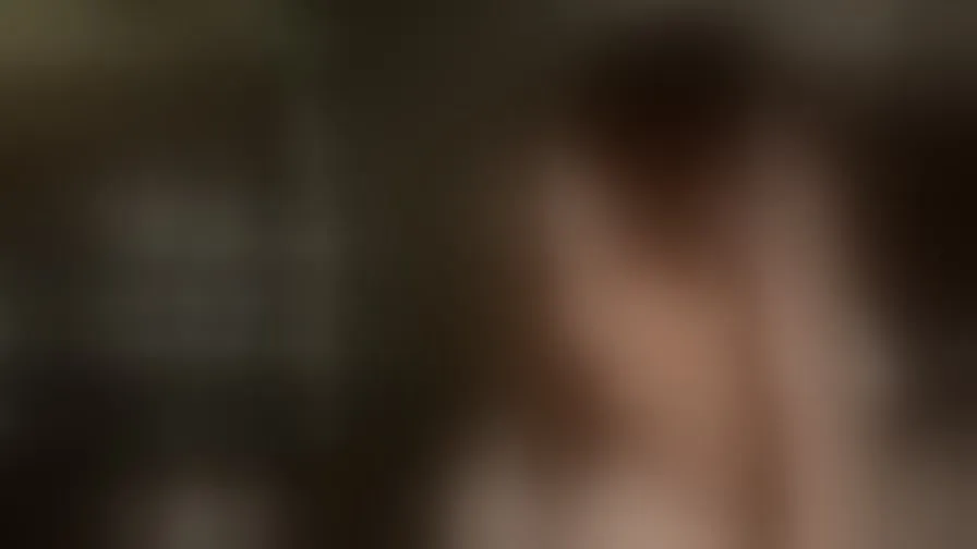 Chat with LuxeLina