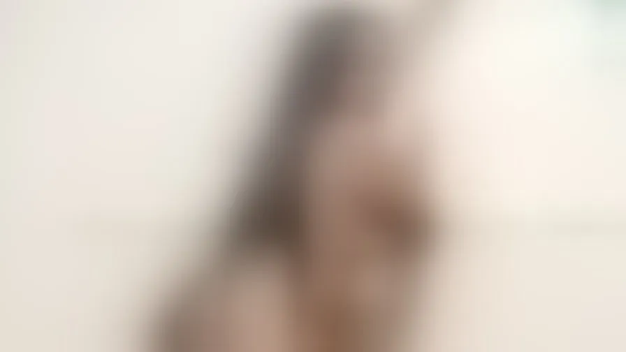 Chat with LauraTrochez