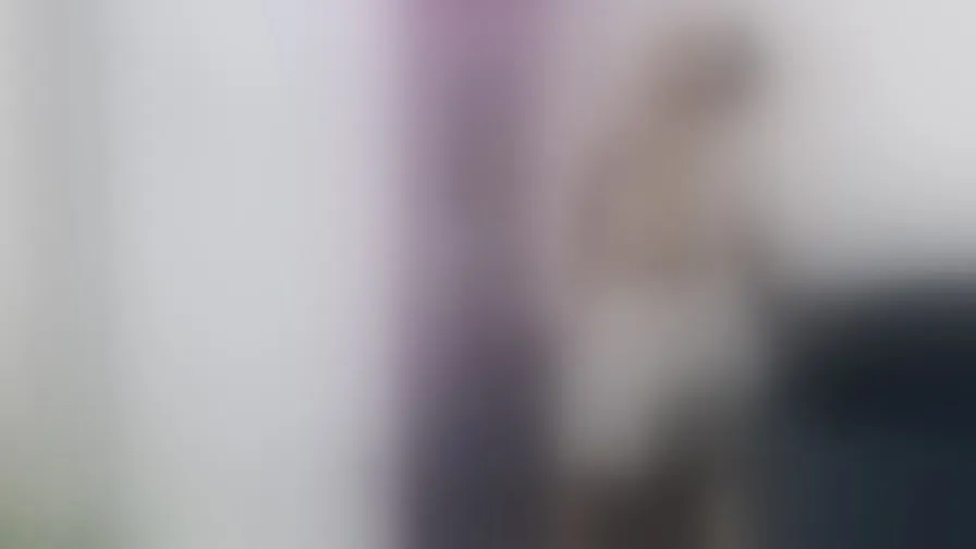 Chat with DebbyRise