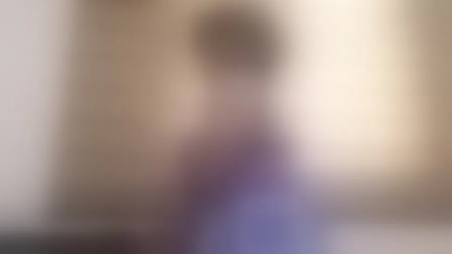 Chat with ZaraCalvin