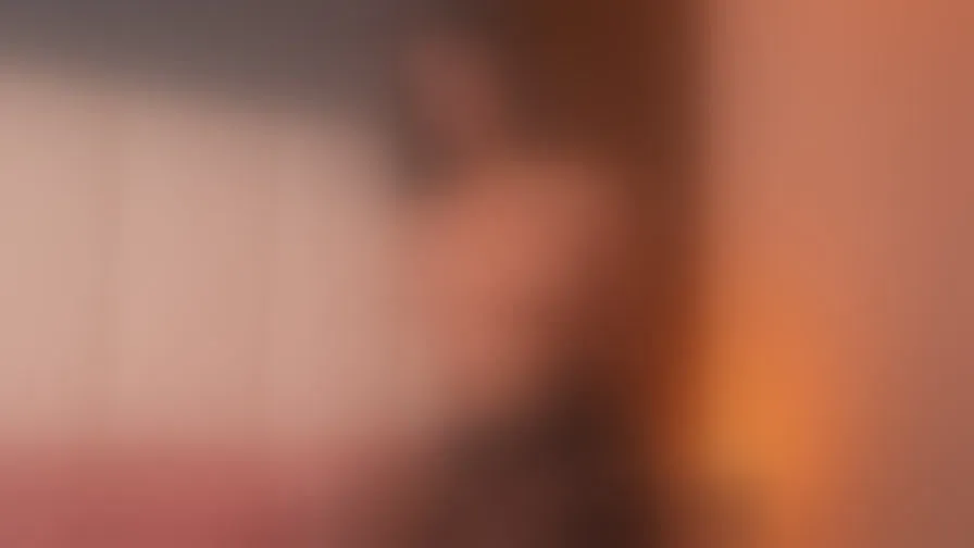 Chat with AlondraDuque