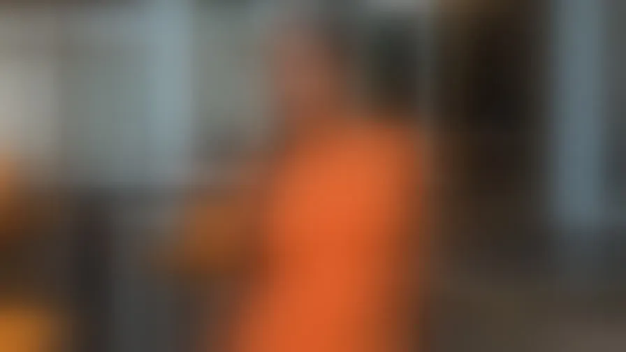 Chat with ArianaSolomon