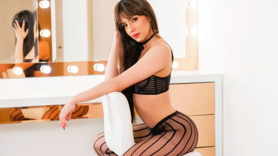Chat with AlessiaMon