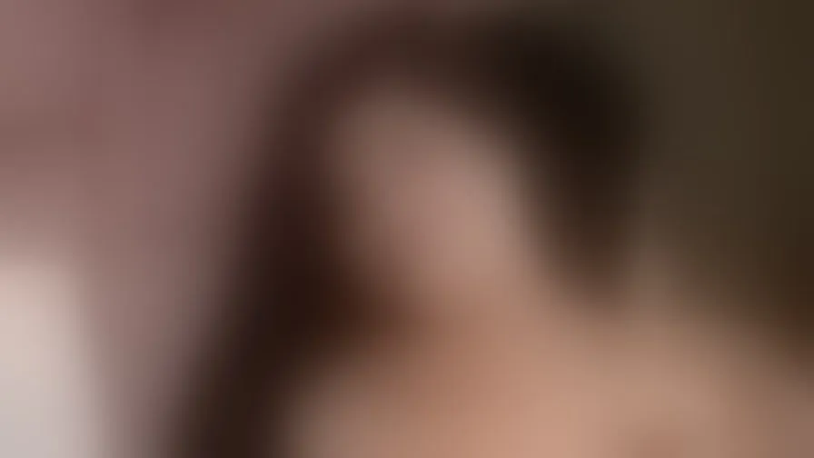 Chat with MarianaHolms