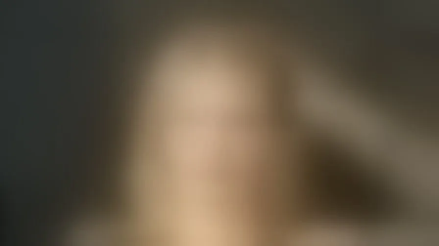 Chat with MiaLloydy