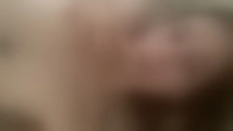 Chat with JoleenMcmullins
