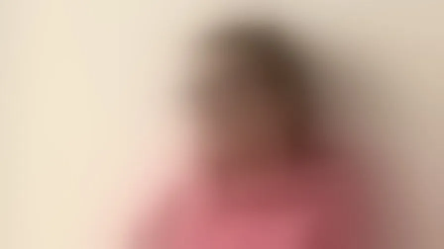 Chat with CristineHoesing