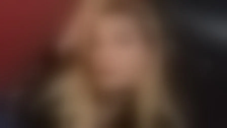 Chat with SarahYovera