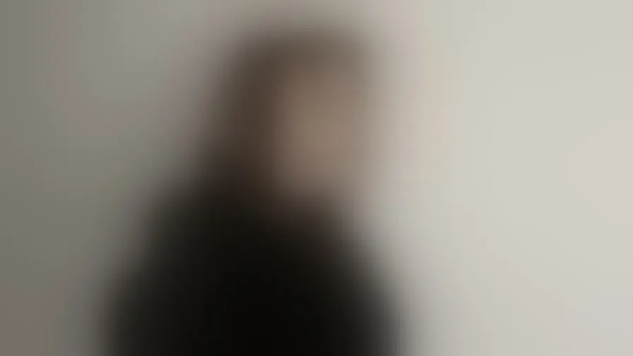 Chat with ElayneSehnert