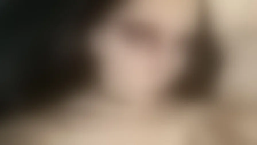 Chat with MiaJean