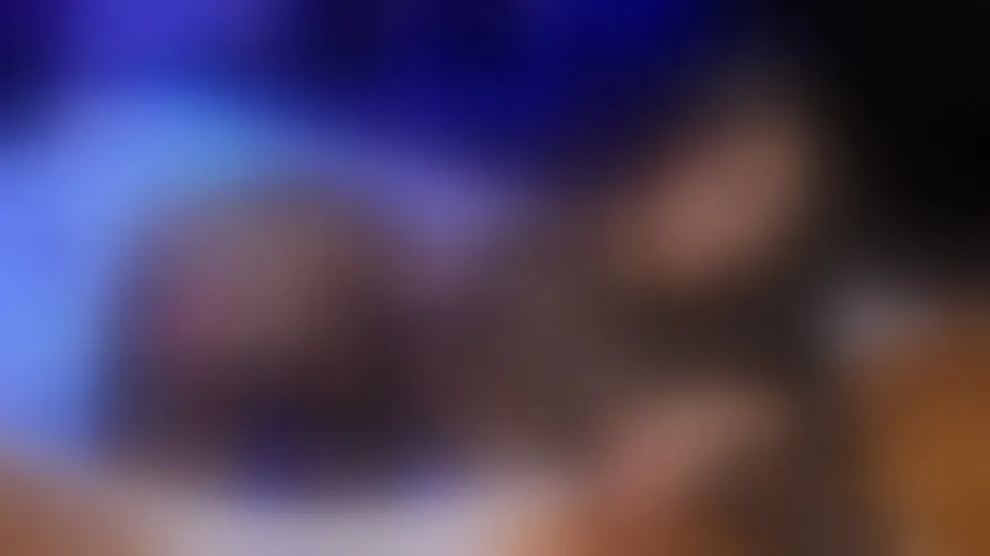Chat with ArianaMarquez