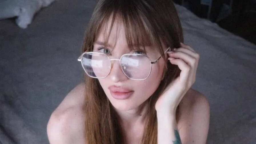 Chat with LauraCherry