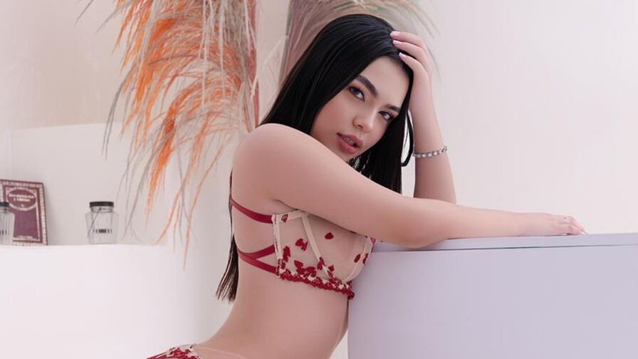 Chat with CarolineCheers